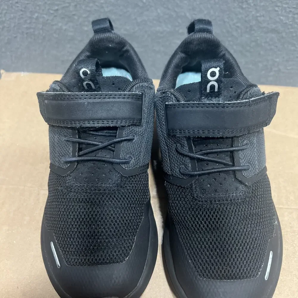 On Running Kids' Cloud Swiss Engineering black Size K 12.5 Boys Sneakers